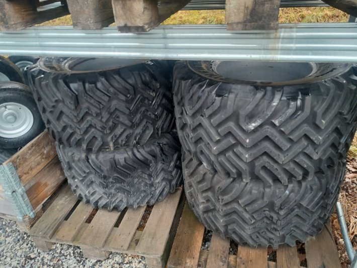 425/55-17 MMT AC70C Mitas Kompl.