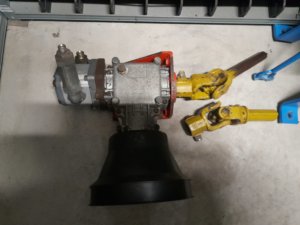 Getriebe mit hydraulischer Pumpe