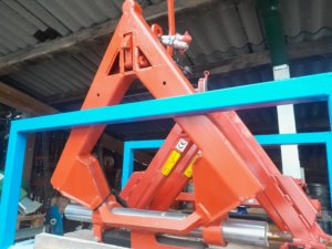 Weistedreieck, Anbaudreieck, Schlepperdreieck mit hydr. Verschub 30 cm