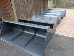 Frontladerschaufel mit Euroaufnahme